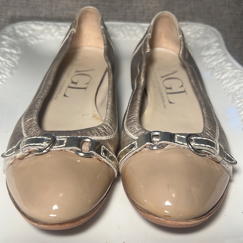 AGL Gold Cap Toe Ballet Flat W/Top Buckle SZ. 6.5 or 37